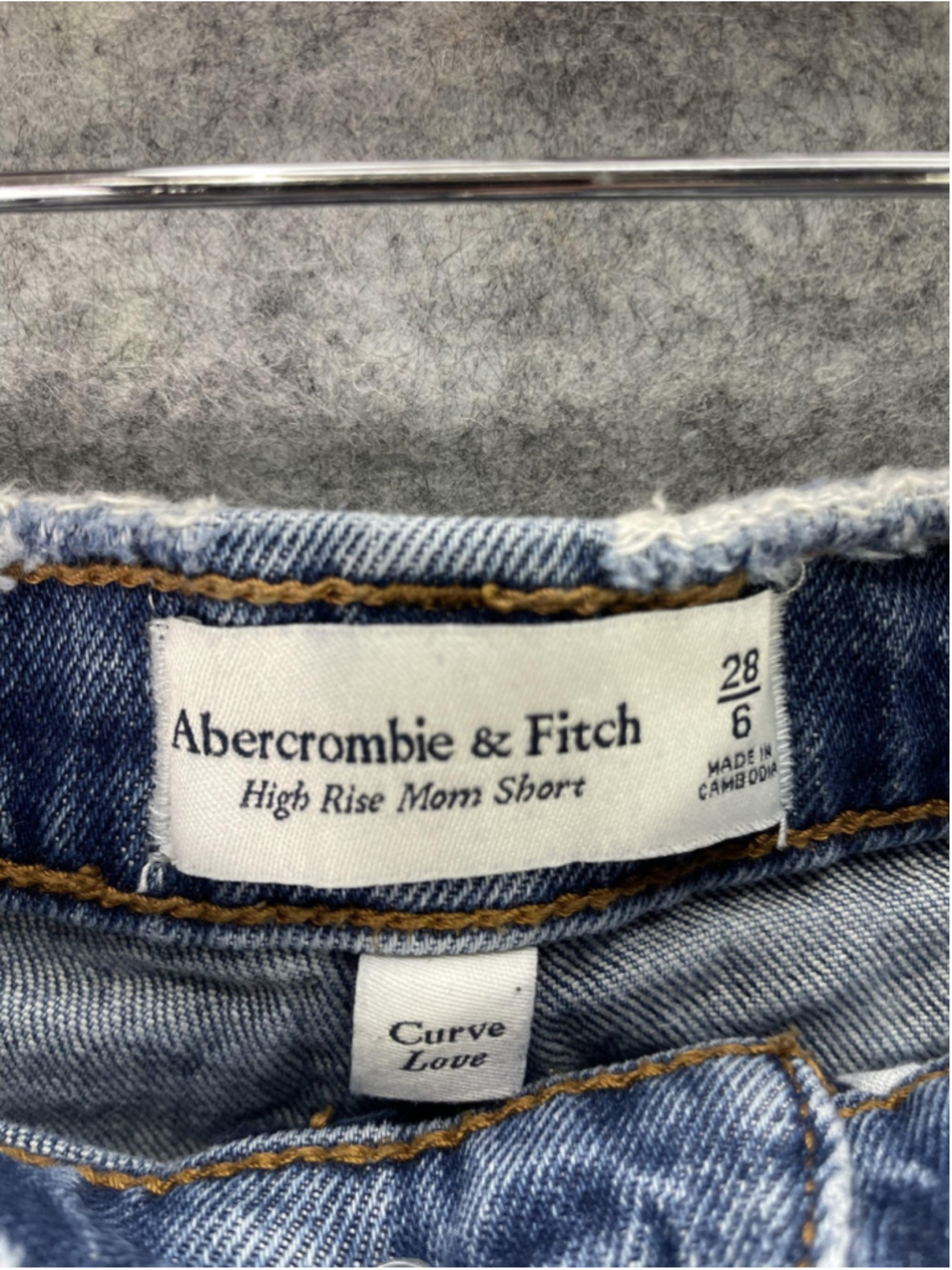 Abercrombie & Fitch Shorts Womens 6 Blue High Rise Mom Distressed Denim Raw Hem - Picture 6 of 14